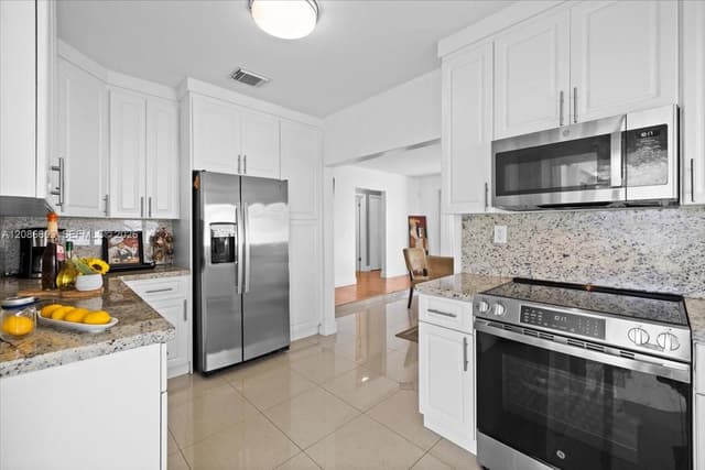 11125 SW 173rd Ter, Miami FL 33157 - Miami, FL - Photo 2