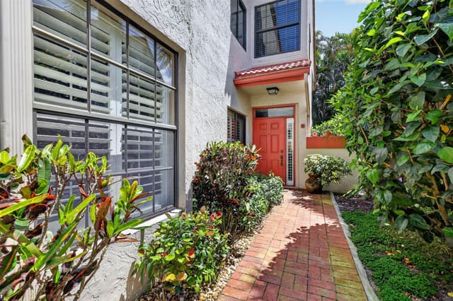 7856 Lexington Club Boulevard # B, Delray Beach FL 33446 - Delray Beach, FL - Photo 3