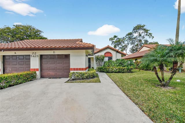5423 Palm Springs Lane # B, Boynton Beach FL 33437 - Boynton Beach, FL - Photo 2