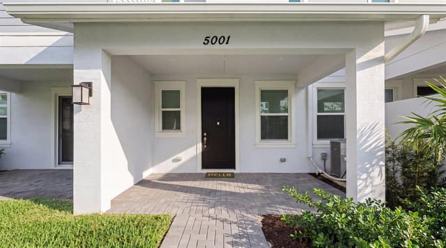 5001 N Longwood Lake Square, Westlake FL 33470 - Westlake, FL - Photo 4