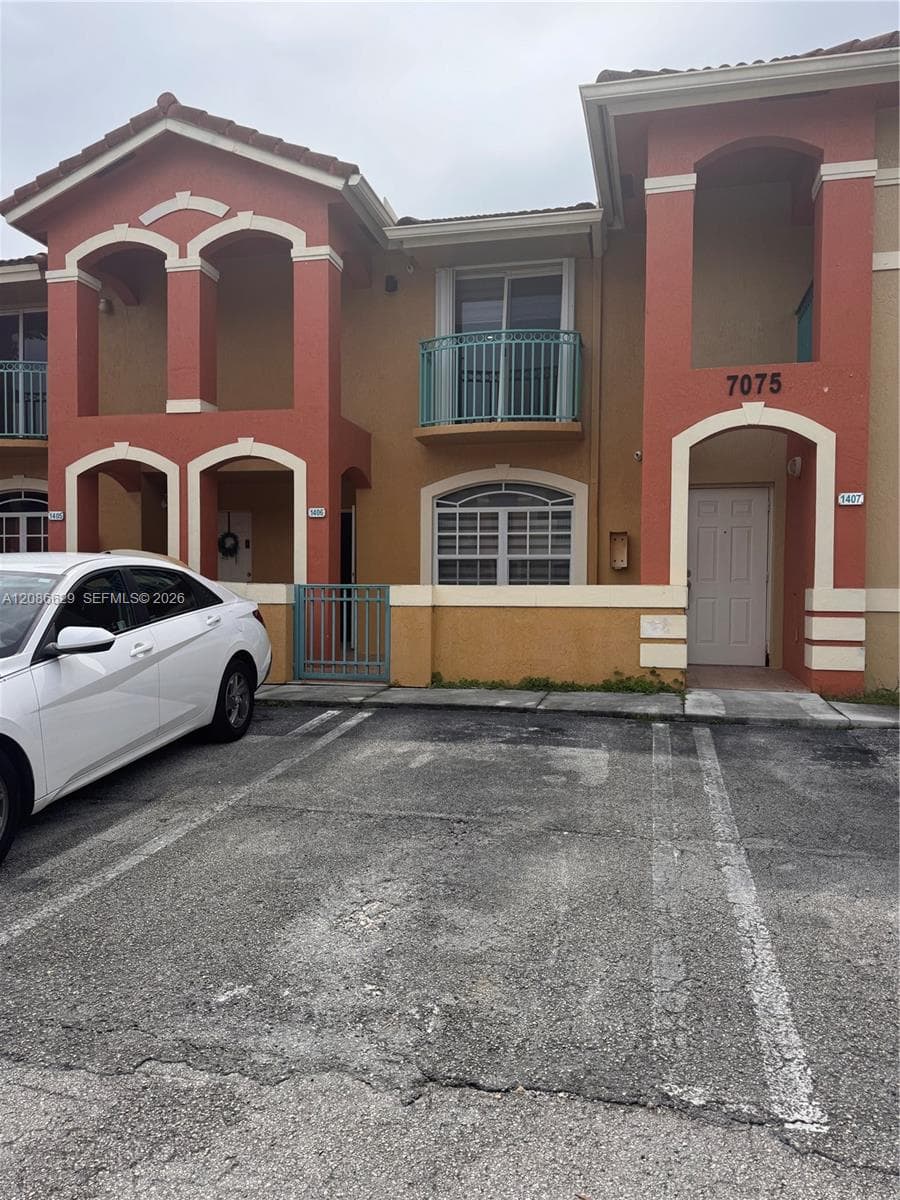 7075 NW 173rd Dr # 1406, Hialeah FL 33015