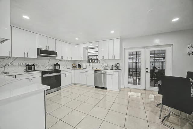 17330 SW 302nd St, Homestead FL 33030 - Homestead, FL - Photo 7