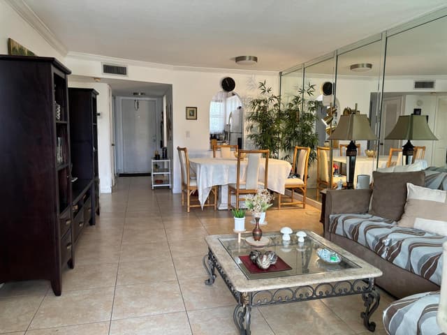 2721 N Pine Island Road # 204, Sunrise FL 33322 - Sunrise, FL - Photo 4