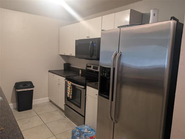 4334 NW 9TH Avenue # 2D, Deerfield Beach FL 33064 - Deerfield Beach, FL - Photo 2
