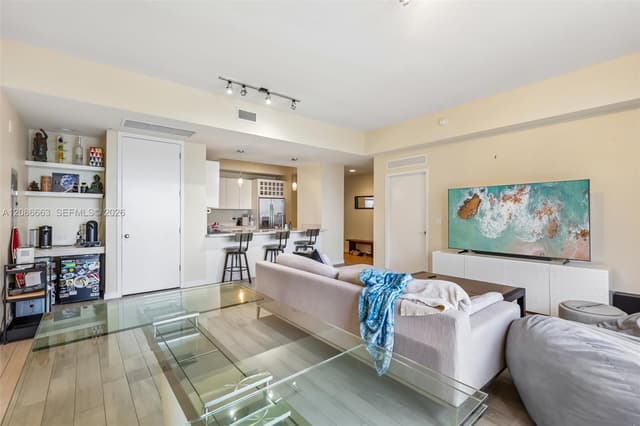 999 SW 1st Ave, Miami FL 33130 - Miami, FL - Photo 5