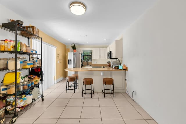 2517 NW 99th Avenue, Coral Springs FL 33065 - Coral Springs, FL - Photo 7