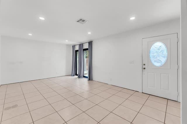 2517 NW 99th Avenue, Coral Springs FL 33065 - Coral Springs, FL - Photo 3