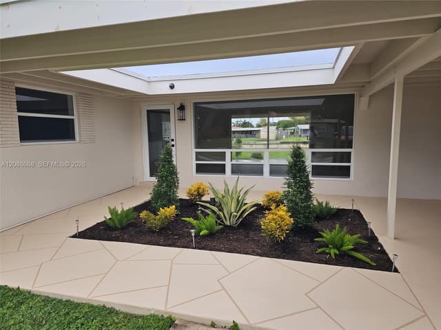 6064 NW 16th Ct, Margate FL 33063 - Margate, FL - Photo 2
