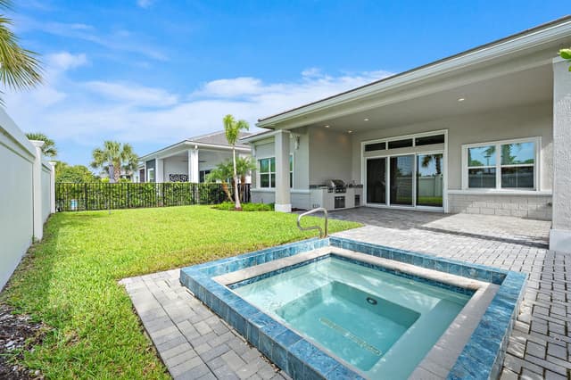 9901 Regency Way, Palm Beach Gardens FL 33412 - Palm Beach Gardens, FL - Photo 2
