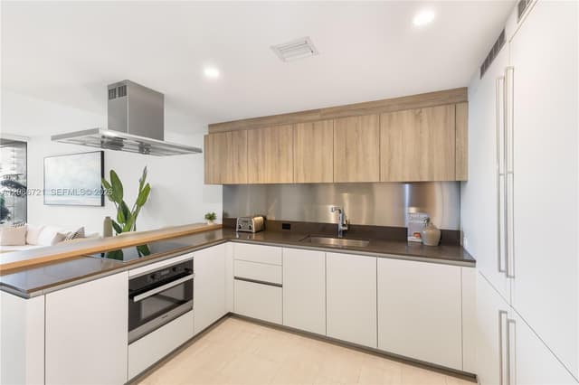 1000 Brickell Plaza # 2704, Miami FL 33131 - Miami, FL - Photo 5