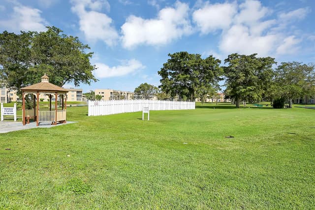 9841 SUNRISE LAKES Boulevard # 310, Sunrise FL 33322 - Sunrise, FL - Photo 6