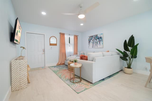 1332 LONGWOOD Street, West Palm Beach FL 33401 - West Palm Beach, FL - Photo 6