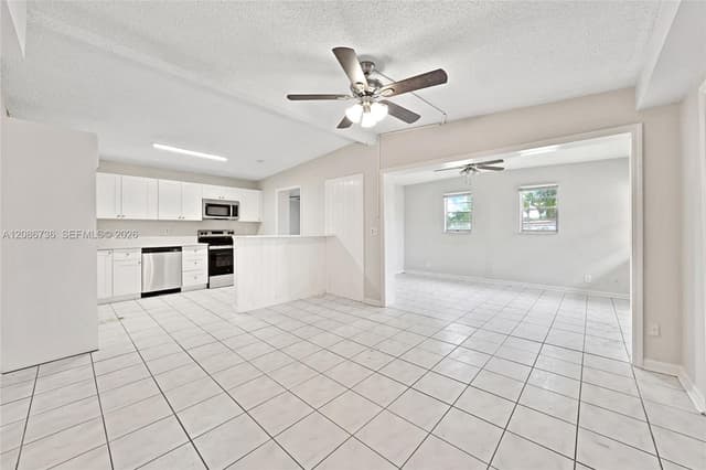 5618 Cinnamon Dr, West Palm Beach FL 33415 - West Palm Beach, FL - Photo 7