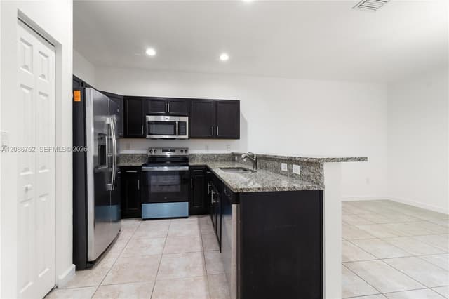 3217 SE 4th St # 3217, Homestead FL 33033 - Homestead, FL - Photo 6