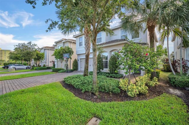 1487 Pongam Ter, Hollywood FL 33021 - Hollywood, FL - Photo 7