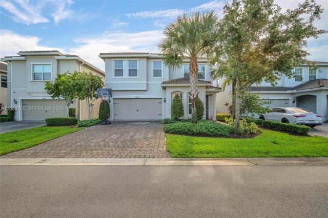 1487 Pongam Ter, Hollywood FL 33021 - Hollywood, FL - Photo 5