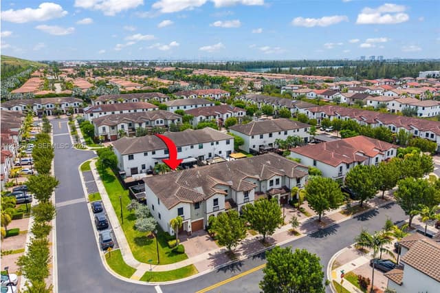8897 NW 103rd Ave, Doral FL 33178 - Doral, FL - Photo 3