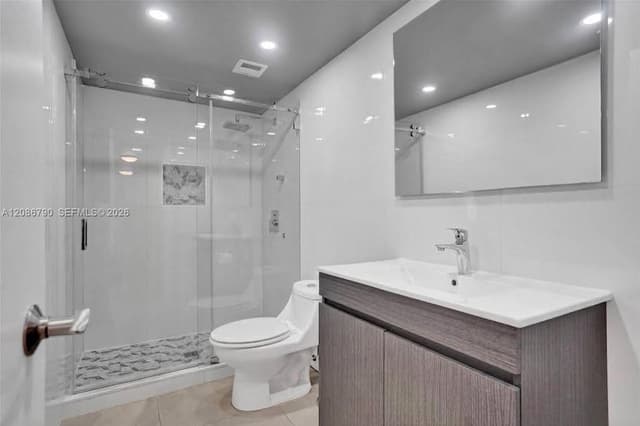 1950 S Ocean Dr, Hallandale Beach FL 33009 - Hallandale Beach, FL - Photo 4