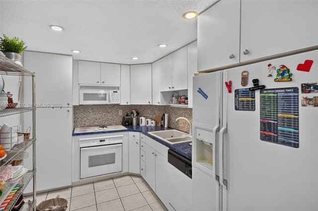 500 Bayview Dr # 1420, Sunny Isles Beach FL 33160 - Sunny Isles Beach, FL - Photo 6