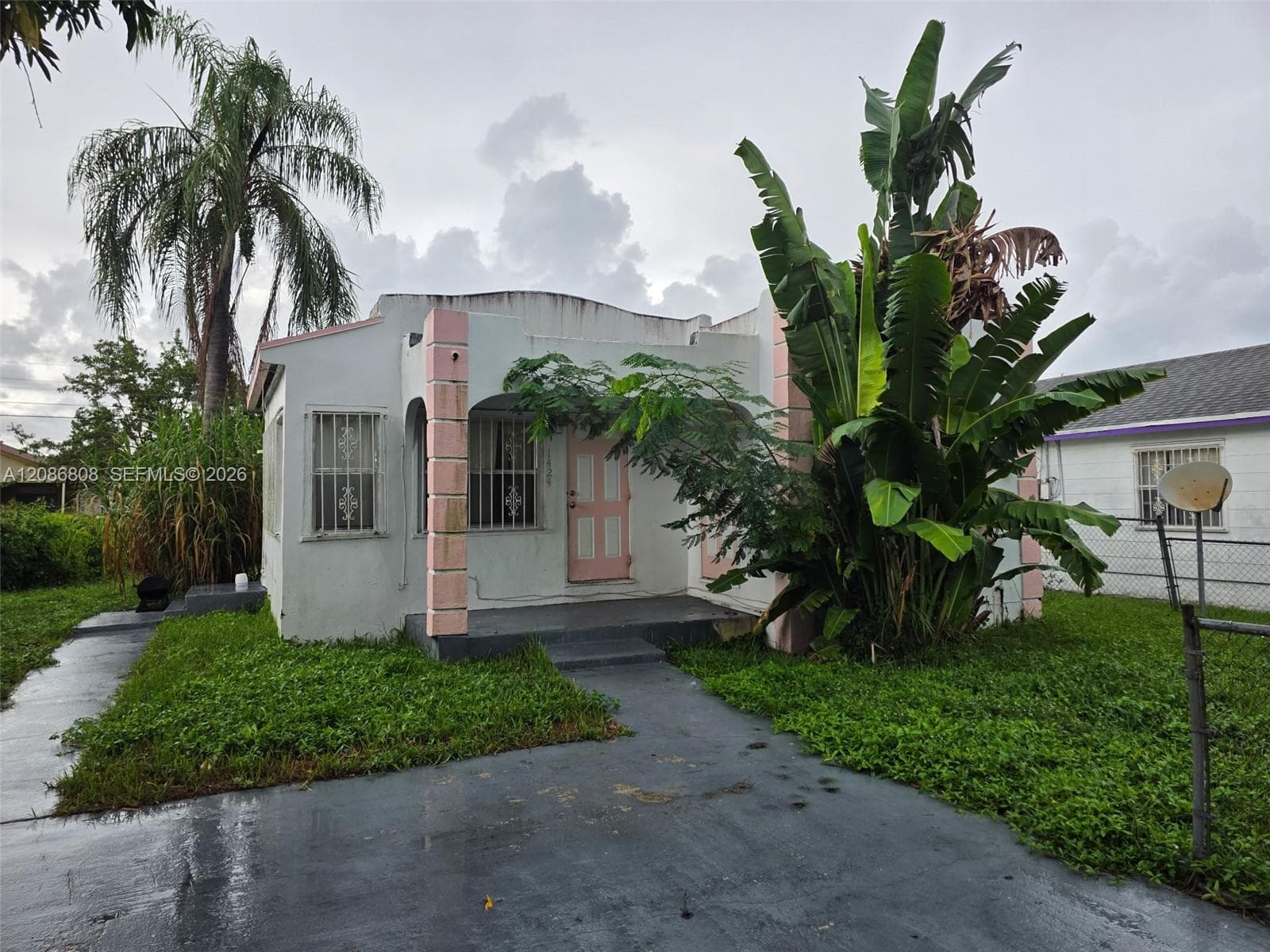 1472 W 34th St, Riviera Beach FL 33404 - Riviera Beach, FL - Photo 1