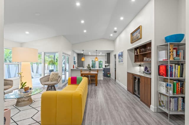2474 Bedford Mews Drive, Wellington FL 33414 - Wellington, FL - Photo 6