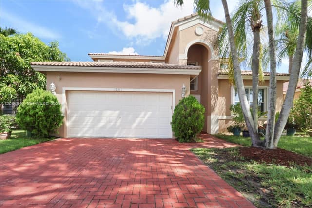 19331 SW 15th St, Pembroke Pines FL 33029 - Pembroke Pines, FL - Photo 2