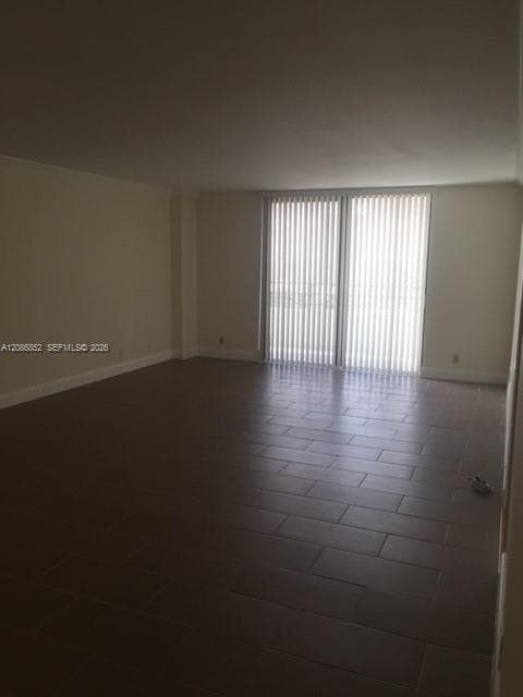 2500 Parkview Dr # 2004, Hallandale Beach FL 33009 - Hallandale Beach, FL - Photo 5