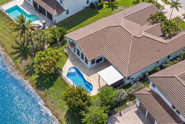8055 NW 117th Way, Parkland FL 33076 - Parkland, FL - Photo 4