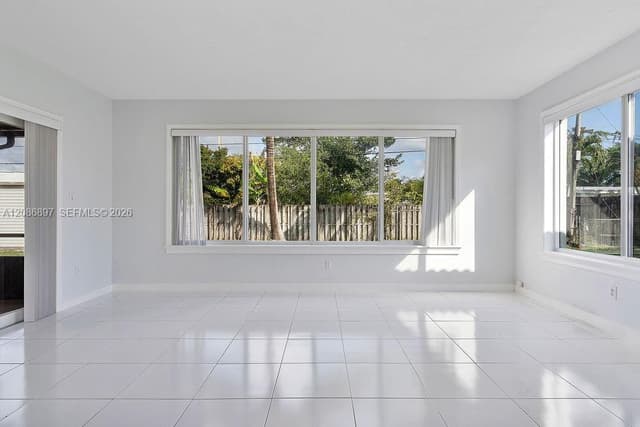2475 NE 214th St, Aventura FL 33180 - Aventura, FL - Photo 7