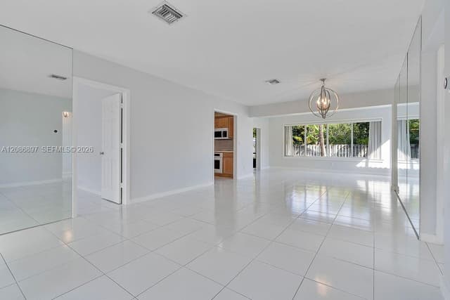 2475 NE 214th St, Aventura FL 33180 - Aventura, FL - Photo 5