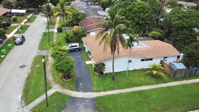6801 NW 24TH Place, Sunrise FL 33313 - Sunrise, FL - Photo 2