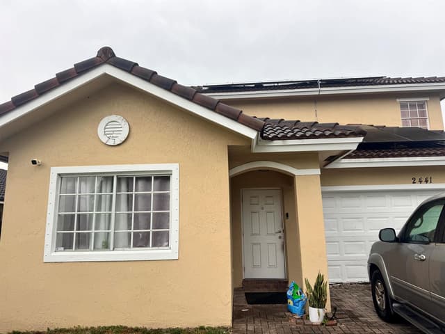 2441 NW 14TH Court, Fort Lauderdale FL 33311 - Fort Lauderdale, FL - Photo 2