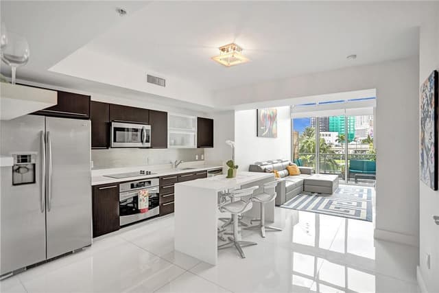 90 SW 3RD Street, Miami FL 33130 - Miami, FL - Photo 3