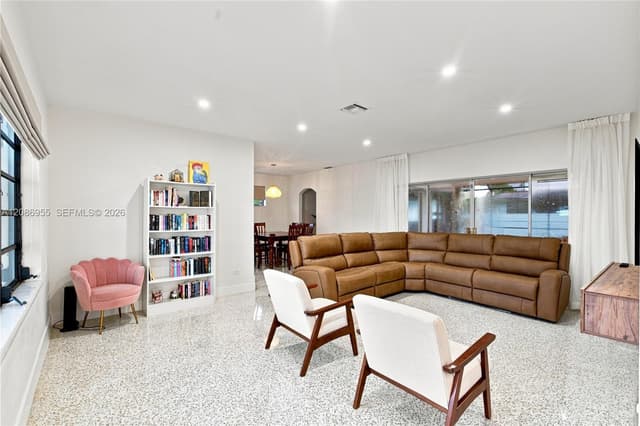 1811 SW 99th Ave, Miami FL 33165 - Miami, FL - Photo 5