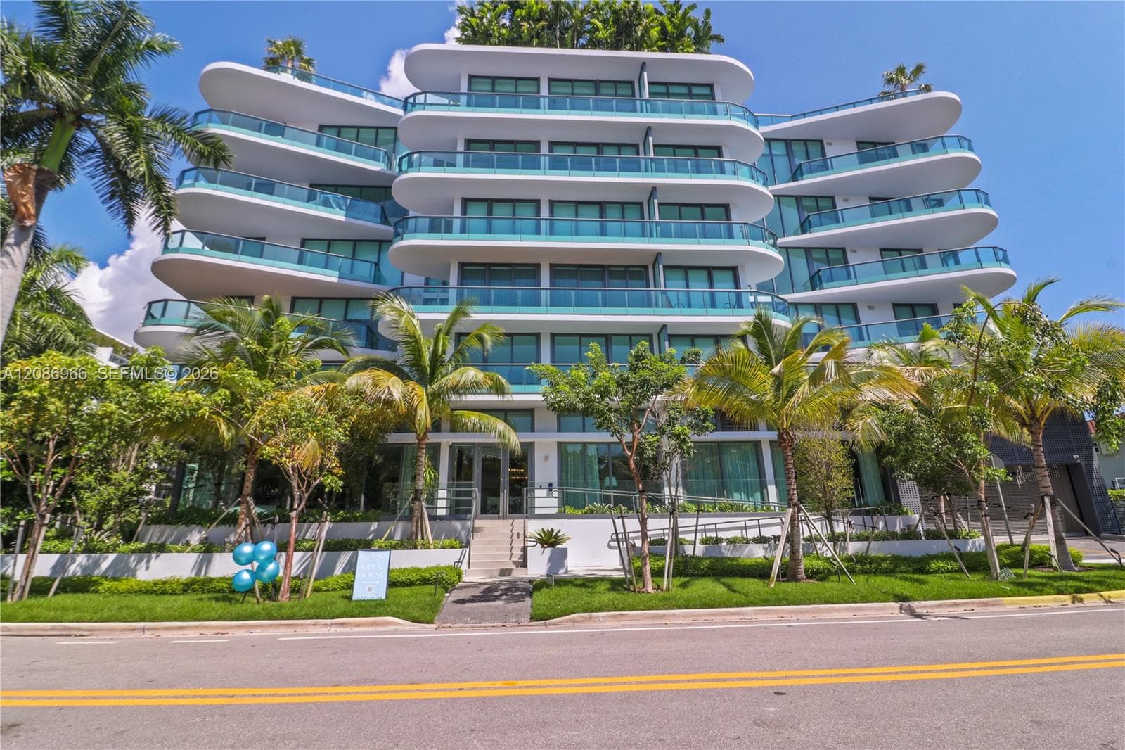 9901 W W Bay Harbor Dr # 503, Bay Harbor Islands FL 33154 - Bay Harbor Islands, FL - Photo 1