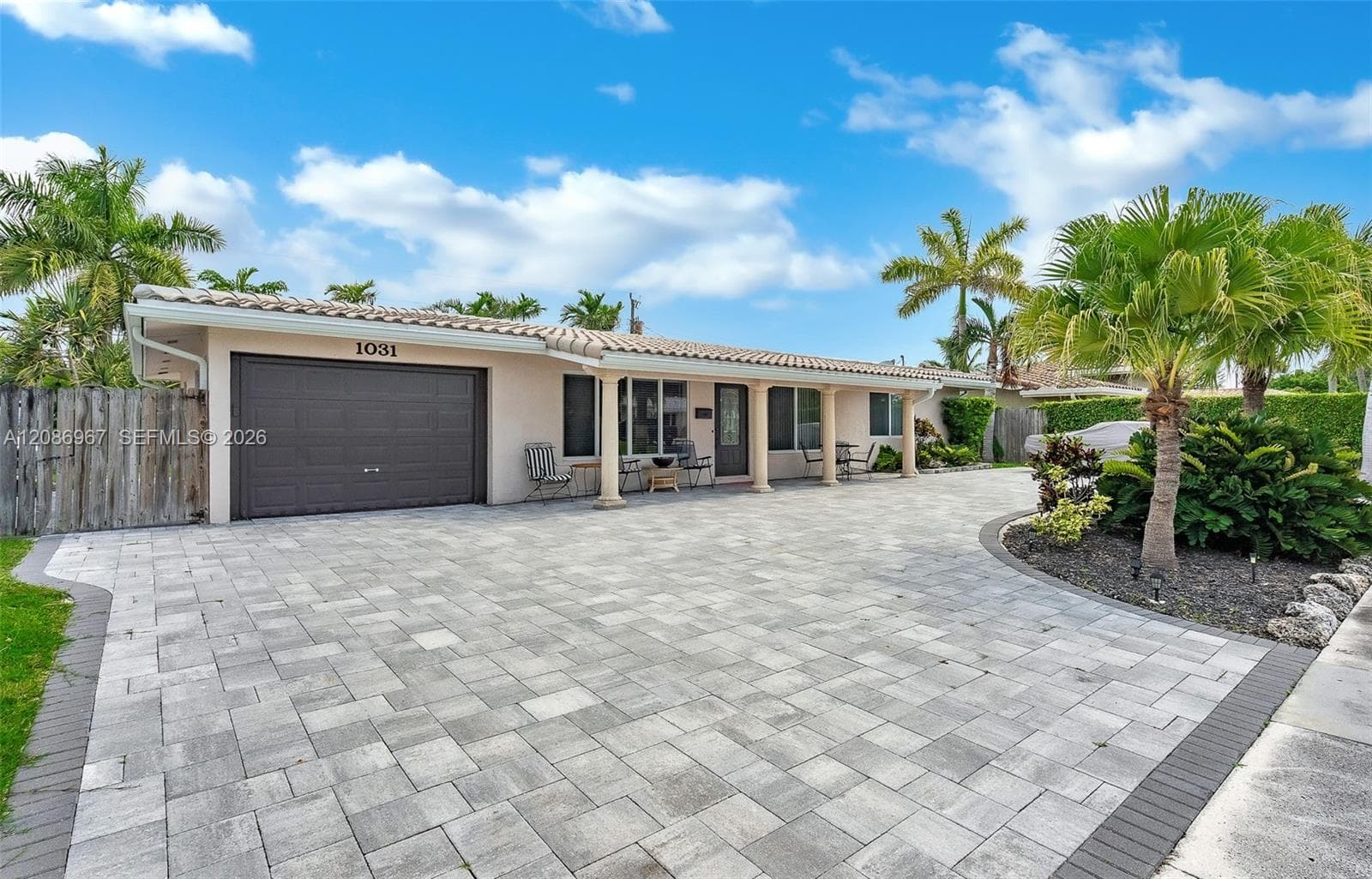 1031 SE 14th Dr, Deerfield Beach FL 33441 - Deerfield Beach, FL - Photo 1