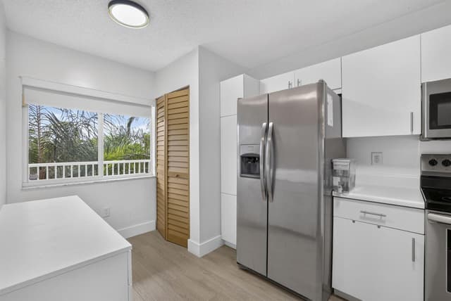9537 Weldon Circle # 405, Tamarac FL 33321 - Tamarac, FL - Photo 5