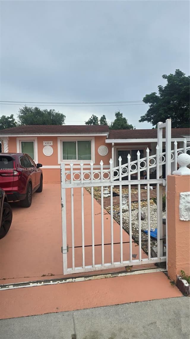 2911 NW 163rd St, Miami Gardens FL 33054 - Miami Gardens, FL - Photo 2
