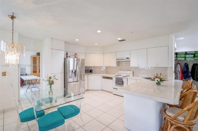 14203 SW 35th St, Miami FL 33175 - Miami, FL - Photo 7