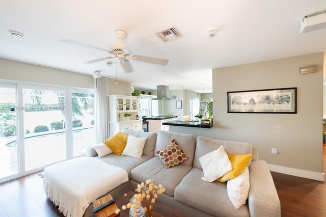 13832 NW 22nd St, Sunrise FL 33323 - Sunrise, FL - Photo 5