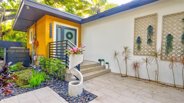 4080 Lybyer Ave, Miami FL 33133 - Miami, FL - Photo 4