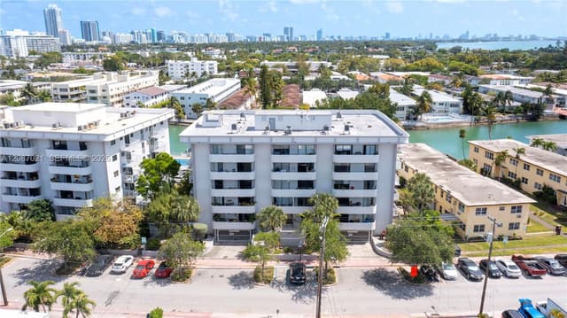 130 S Shore Dr # 2F, Miami Beach FL 33141 - Miami Beach, FL - Photo 2