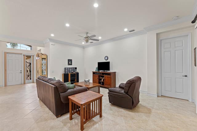 11025 Carmelcove Circle, Boynton Beach FL 33473 - Boynton Beach, FL - Photo 6