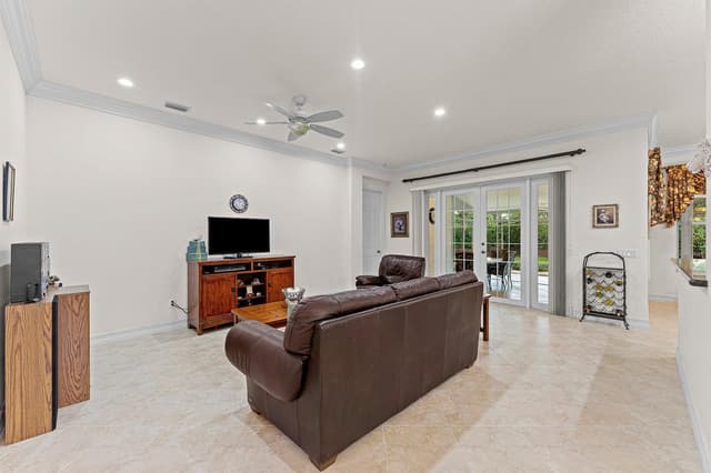 11025 Carmelcove Circle, Boynton Beach FL 33473 - Boynton Beach, FL - Photo 7