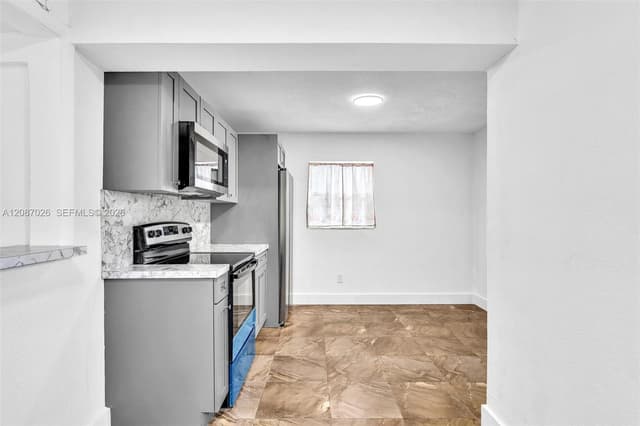 1824 NW 25th Ave, Fort Lauderdale FL 33311 - Fort Lauderdale, FL - Photo 7