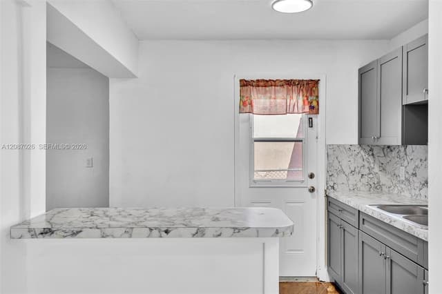 1824 NW 25th Ave, Fort Lauderdale FL 33311 - Fort Lauderdale, FL - Photo 5