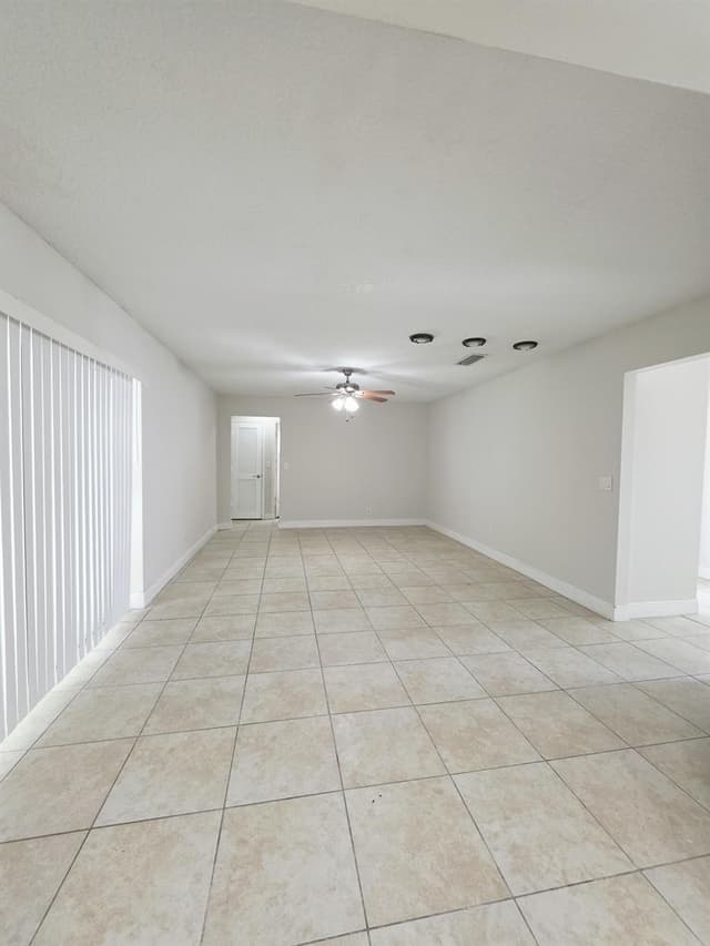 12758 Guilford Circle, Wellington FL 33414 - Wellington, FL - Photo 7