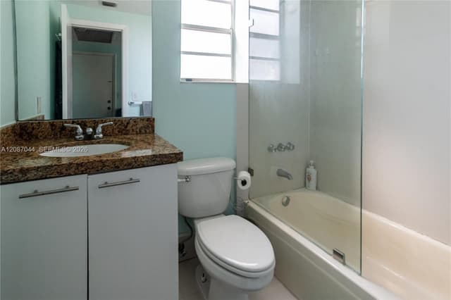 1460 Ocean Dr # 309, Miami Beach FL 33139 - Miami Beach, FL - Photo 6