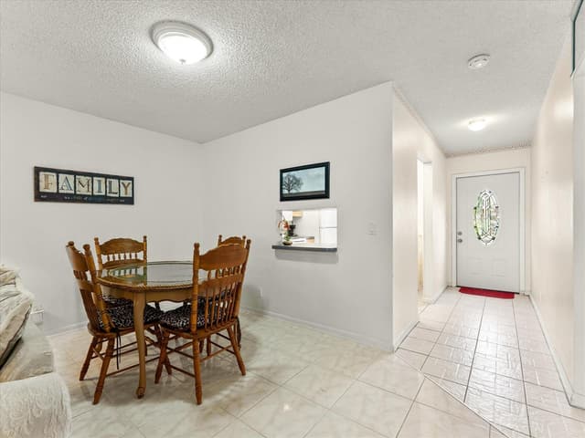 341 A Covered Bridge Boulevard, Lake Worth FL 33467 - Lake Worth, FL - Photo 5