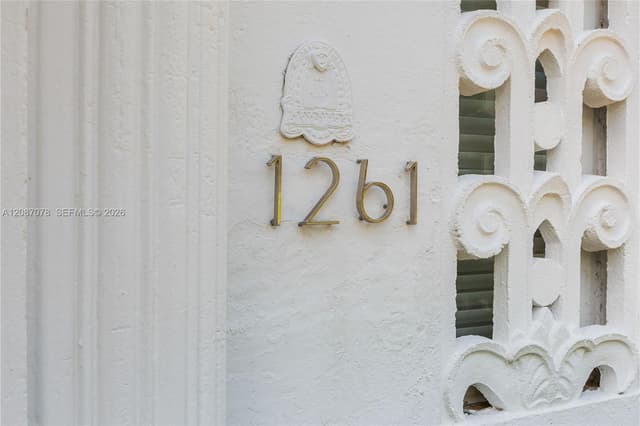 1261 N Greenway Dr, Coral Gables FL 33134 - Coral Gables, FL - Photo 5